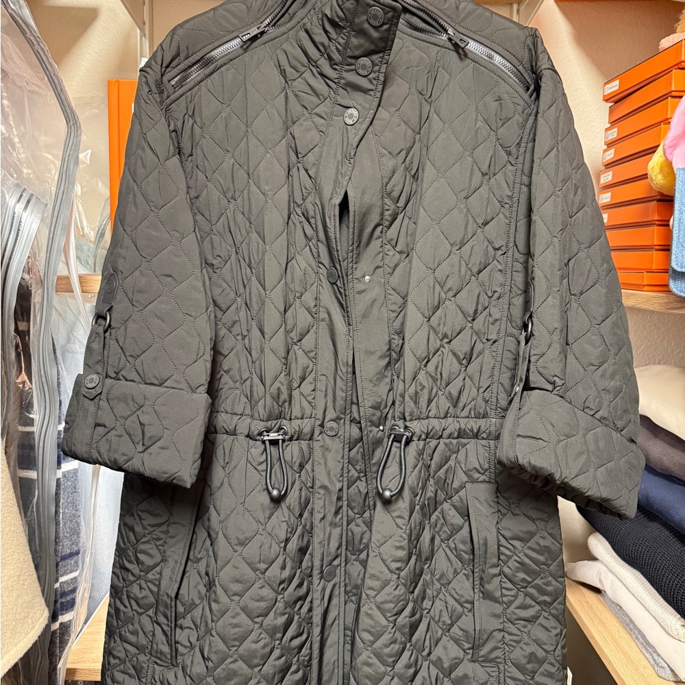Brand new Hermes quilted jacket size 36